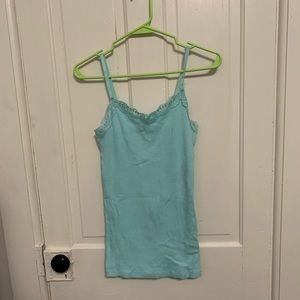 Cute tank-top!